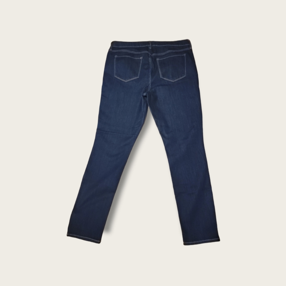 Jeans - Picture 2 of 4